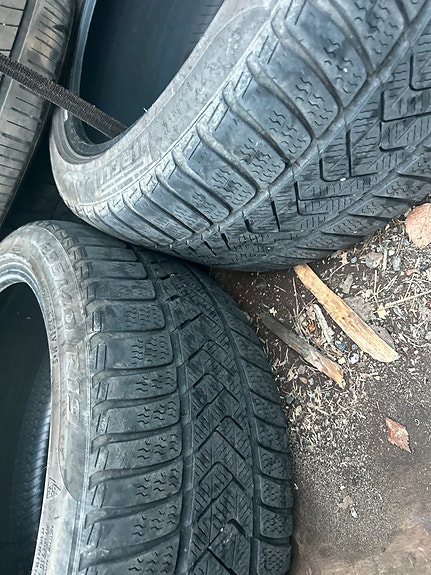 Myydään renkaita 18”-20”