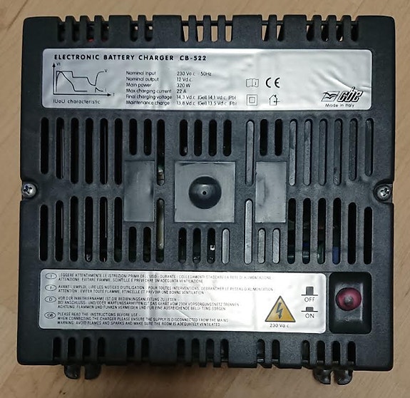 CBE-522 akkulaturi (22 A)