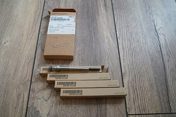 Product image 1 of 3