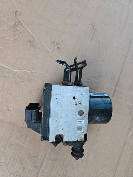 ABS hydraulikoneisto