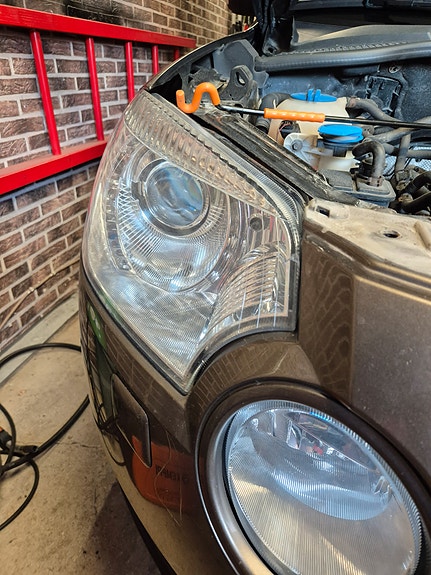 Skoda Yeti Xenon umpiot