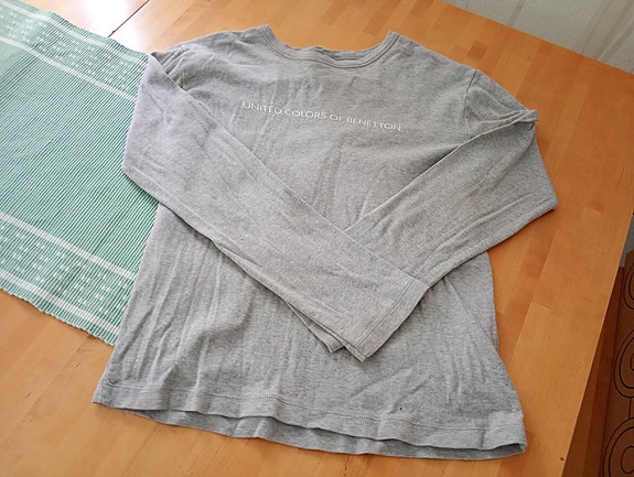 Benetton paita 152