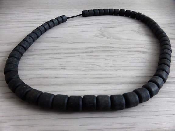 Aarikka puuhelmet (kaulakoru)