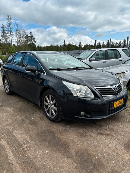 Toyota Avensis 2.2 D t27 vm.2009 osina