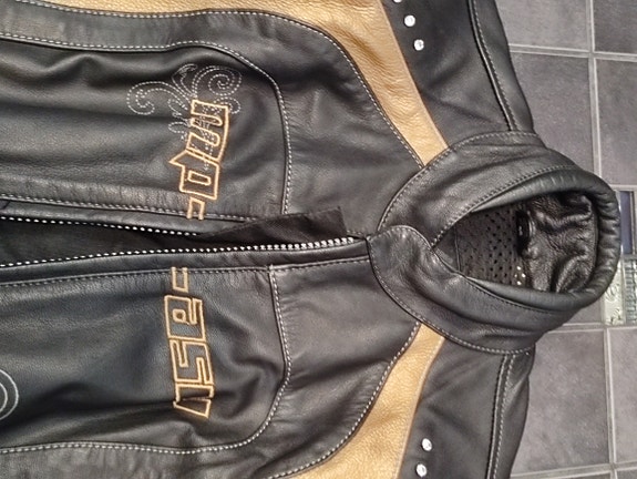 Product image 9 of 11