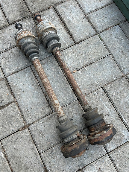 Mercedes-Benz S W140 420 V8 vetoakselit