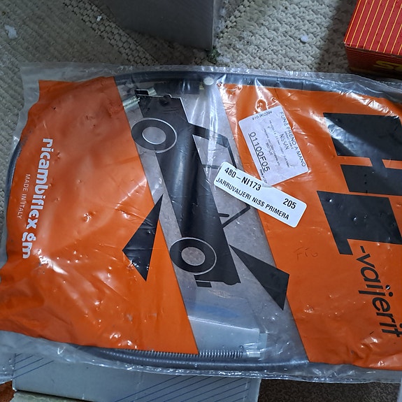 Käsijarruvaijeri Nissan Primera