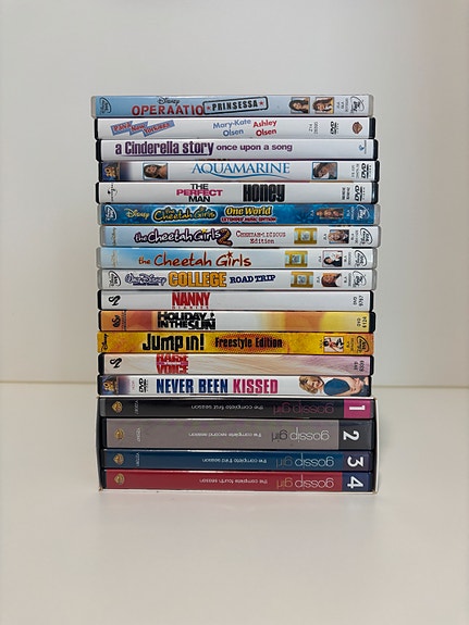 Teinileffojen DVD-paketti + Gossip Girl kaudet 1–4
