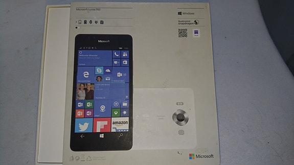 Lumia 950 Valkoinen 4G/3G RAM/32GB(200GB SDmicro tuki)/USB-C/ovh.599e