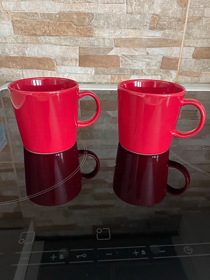 Uudet Iittala Teema punainen mukit