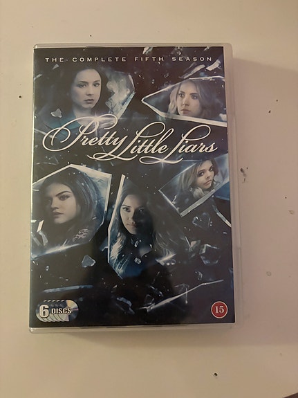 Pretty Little Liars 1 & 5 kausi