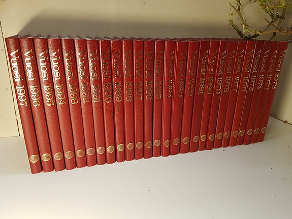 Vuosikirjat 1972-1997 hanki syntymävuotesi tai vuosi -85 tai Orwellin 1984