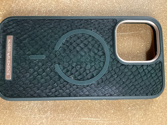 Njord lohennahkakuori  , vihreä , iPhone 13 Prolle
