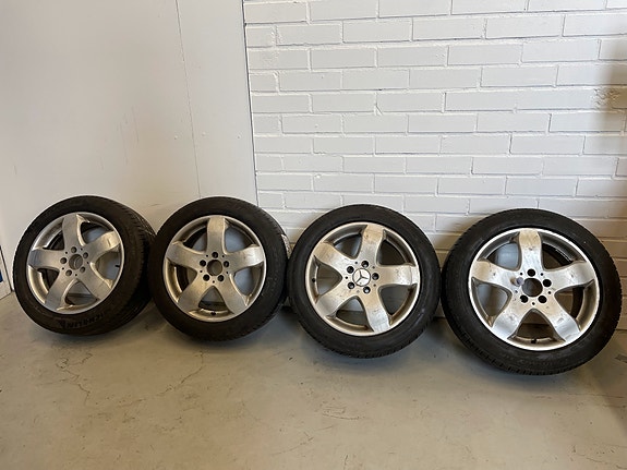 Mercedes-Benz 17" Alumiinivanteet 225/50R17 kesärenkaat (143)