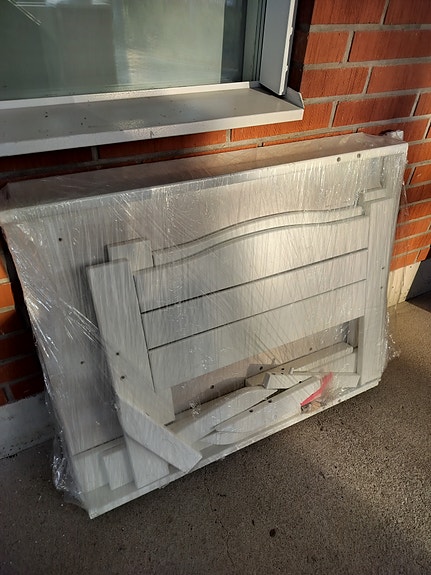 Lasten päästävedettävä puusänky
