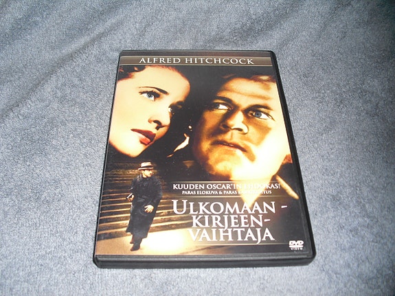 ULKOMAANKIRJEENVAIHTAJA (Alfred Hitchcock) 1940