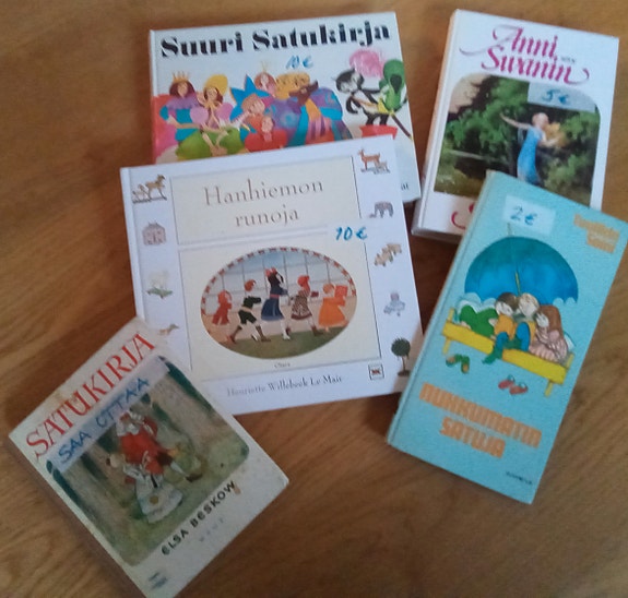 Satukirjoja mummolaan, mökille, iltasaduiksi...