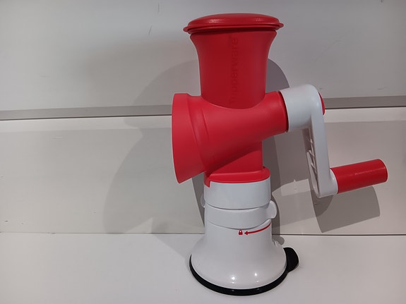 Tupperware FusionMaster raastin