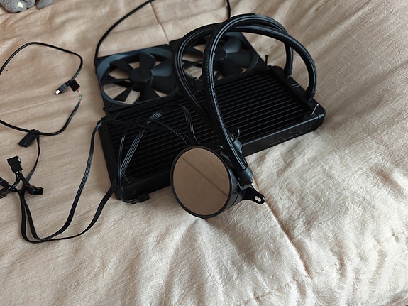 NZXT Kraken X62 nestejäähdytin (280 mm)