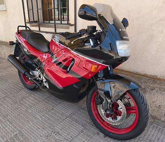 Honda CBR 600f katteet