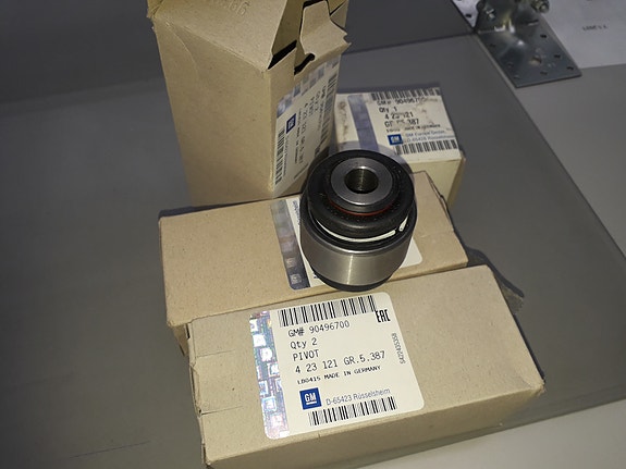 Takatukivarren pallonivel Opel Vectra-B / Saab 9-5