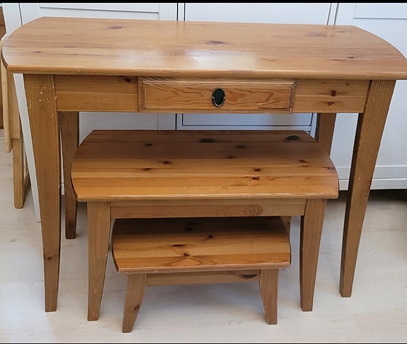 Ikea Leksvik -sarjapöytä