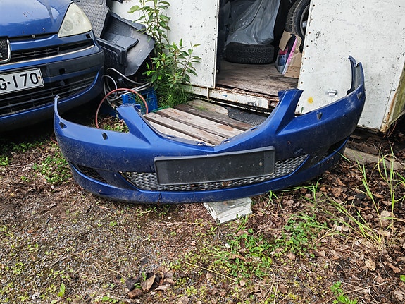 Mazda 6 etupuskuri