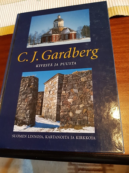 Kivestä ja puusta. C. J. Gardberg