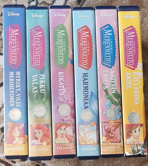 6kpl Pieni merenneito vhs kasetteja