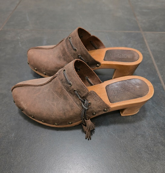 Esprit puukengät nahkaa, 39