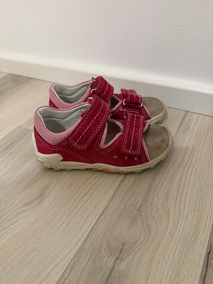 Superfit sandaalit 25