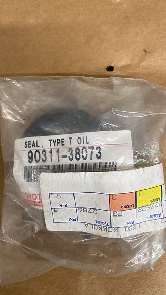 Toyota vetoakselin stefa 90311-38073