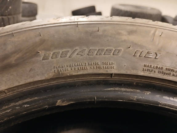 285/45R20 GoodYear Eagle sarja 4 kpl