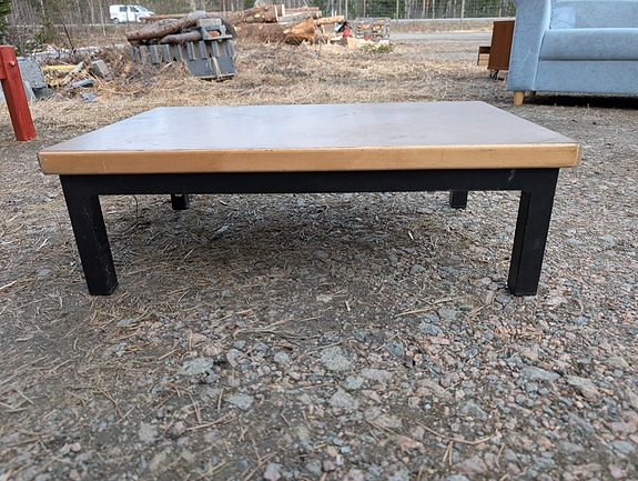 Matala pöytä/ matala taso