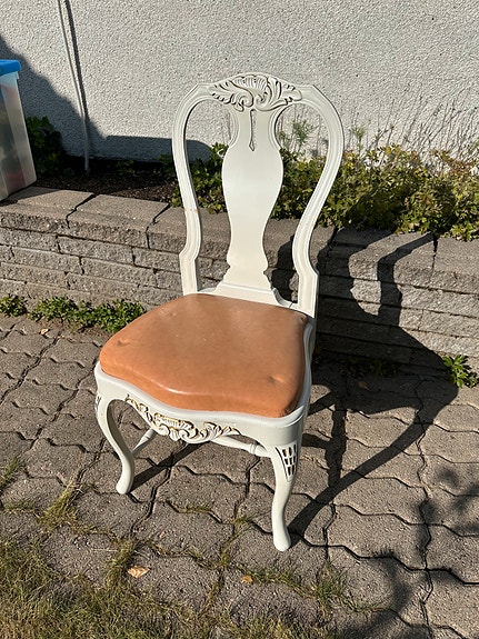 talonpoikaisrokokoo tuoli