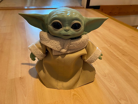Yoda hahmo liikkuu