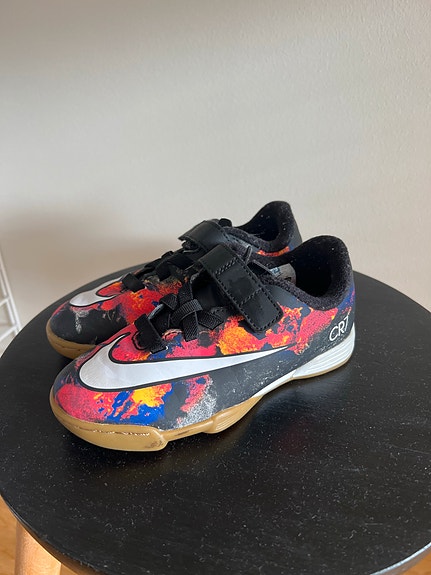 Nike sisäpelikengät
