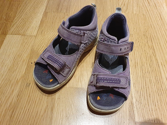 Ecco sandaalit,  25