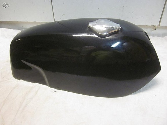 Norton 750 commando tankki