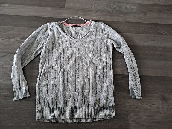 Neule S