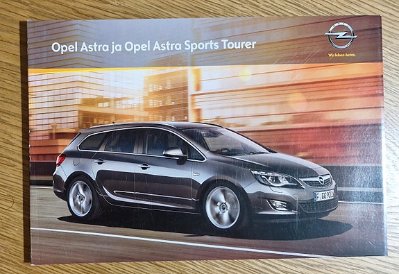 Opel Astra -esite 2011