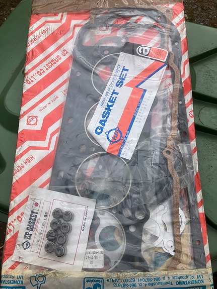 Mazda 626 CB 2.0 Kansisarja 79-82