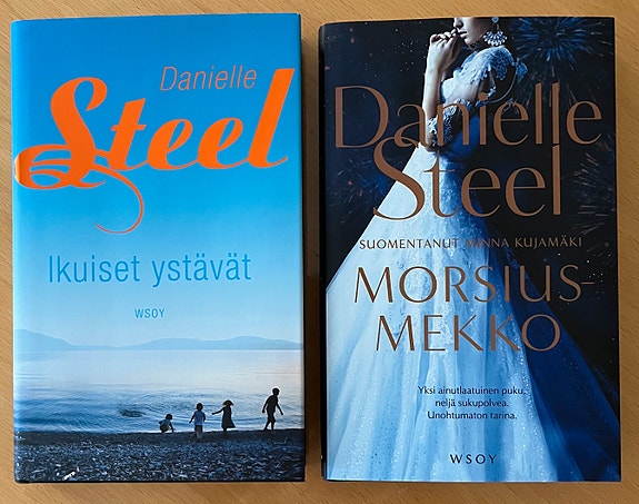 Danielle Steel kirjat