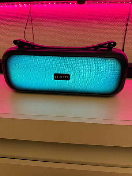 Kannettava Bluetooth-kaiutin