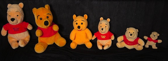Disney Winnie Pooh, Nalle Puh-pehmoja ja kirja (kohteita 7kpl )