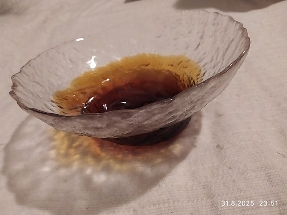 Myydään Humppilan kiviset lasikulho