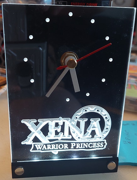 Xena Warrior Princess hyllykello