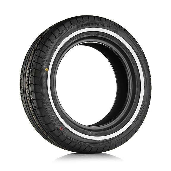 Uudet Vitour 195/55R15 valkosivurenkaat rahteineen