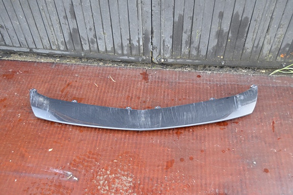 Mb CLA -17 etupuskurin alalippa