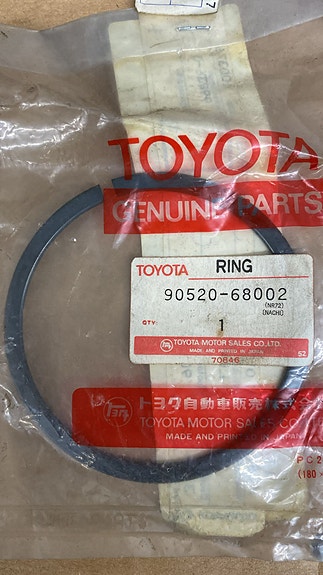 Toyota vaihteiston lukkorengas 90520-68002